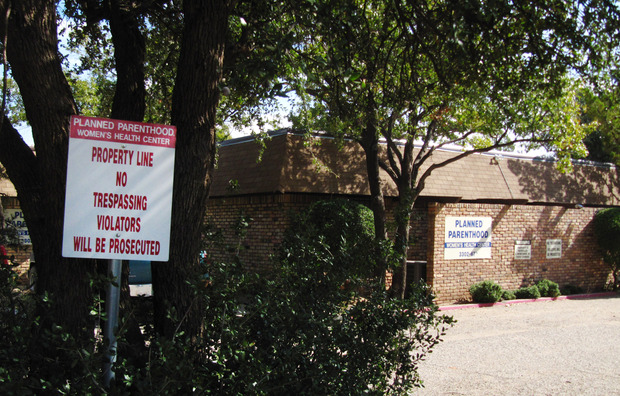 Texas abortion clinics stay open following ruling